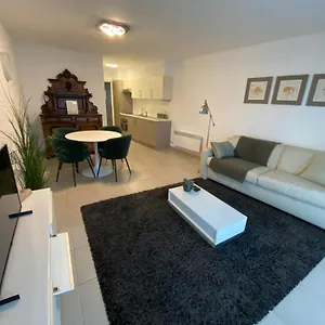 Appartement Gezellig Modern Met Optie Garagebox En In De Buurt Strand, Winkels En Restaurants, Ostende